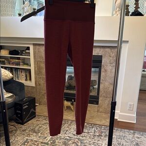 Vuori High-Waisted Burgundy Leggings